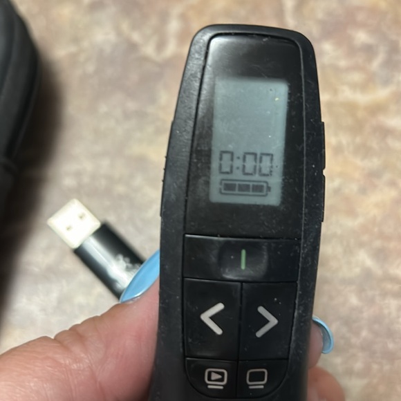 Logitech Presenter for Presentations - Picture 2 of 8